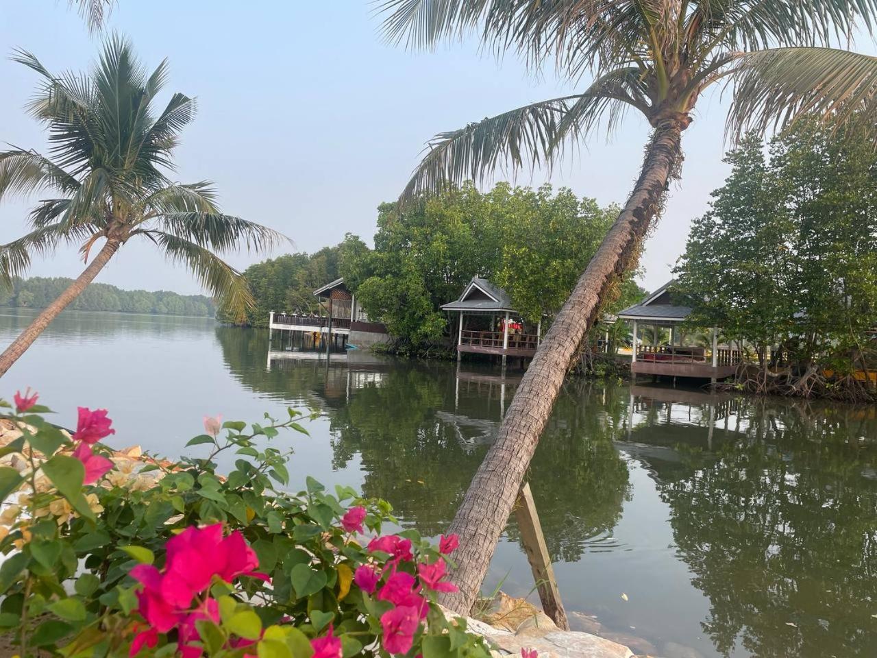 Nov Koh Kong Resort Phumi Sre Thmei Exterior photo