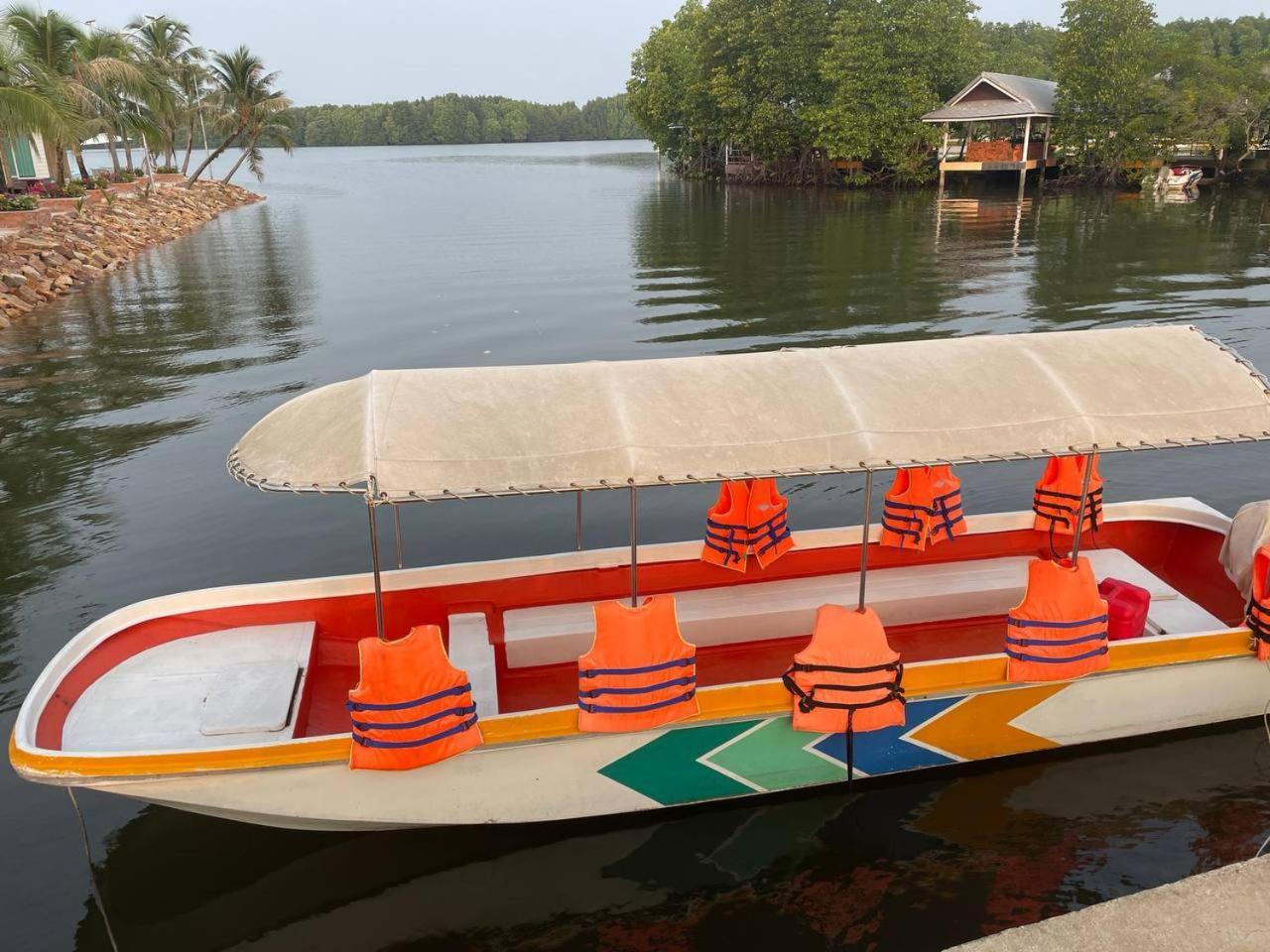 Nov Koh Kong Resort Phumi Sre Thmei Exterior photo